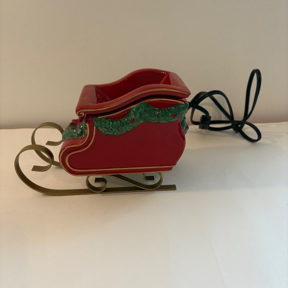 Scentsy Holiday Collection 2014 Santa’s Sleigh Retired Element Warmer Plug In - Picture 1 of 9